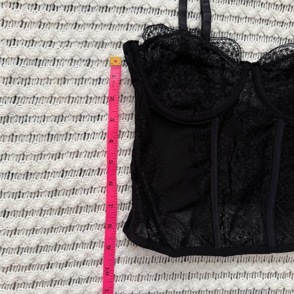 KATHY Vintage-Inspired Whimisgoth Feminine Edgy Glam Black Lace Corset Top Sz M - Picture 15 of 16